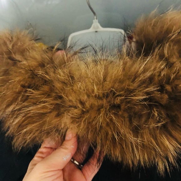 Girls parka with real fur collar and lining - Picture 5 of 8